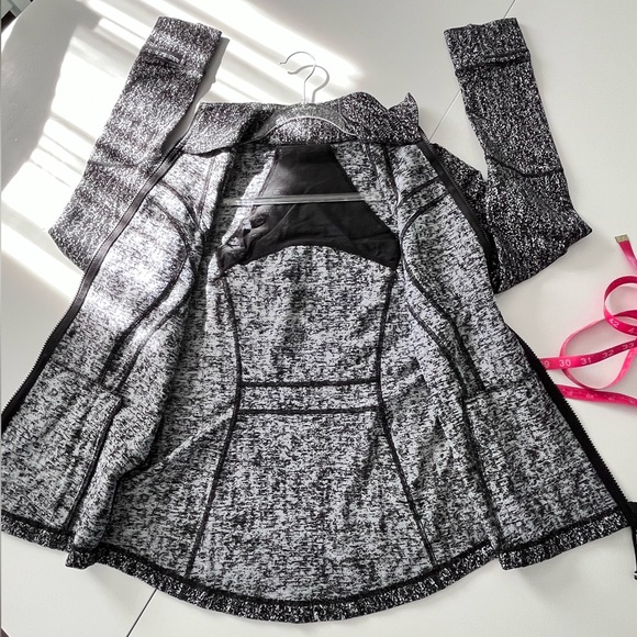 LULULEMON | 12 | DEFINE JACKET - Picture 12 of 16